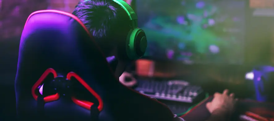 Turn Esports Passion into Profession Turn Esports Passion into Profession